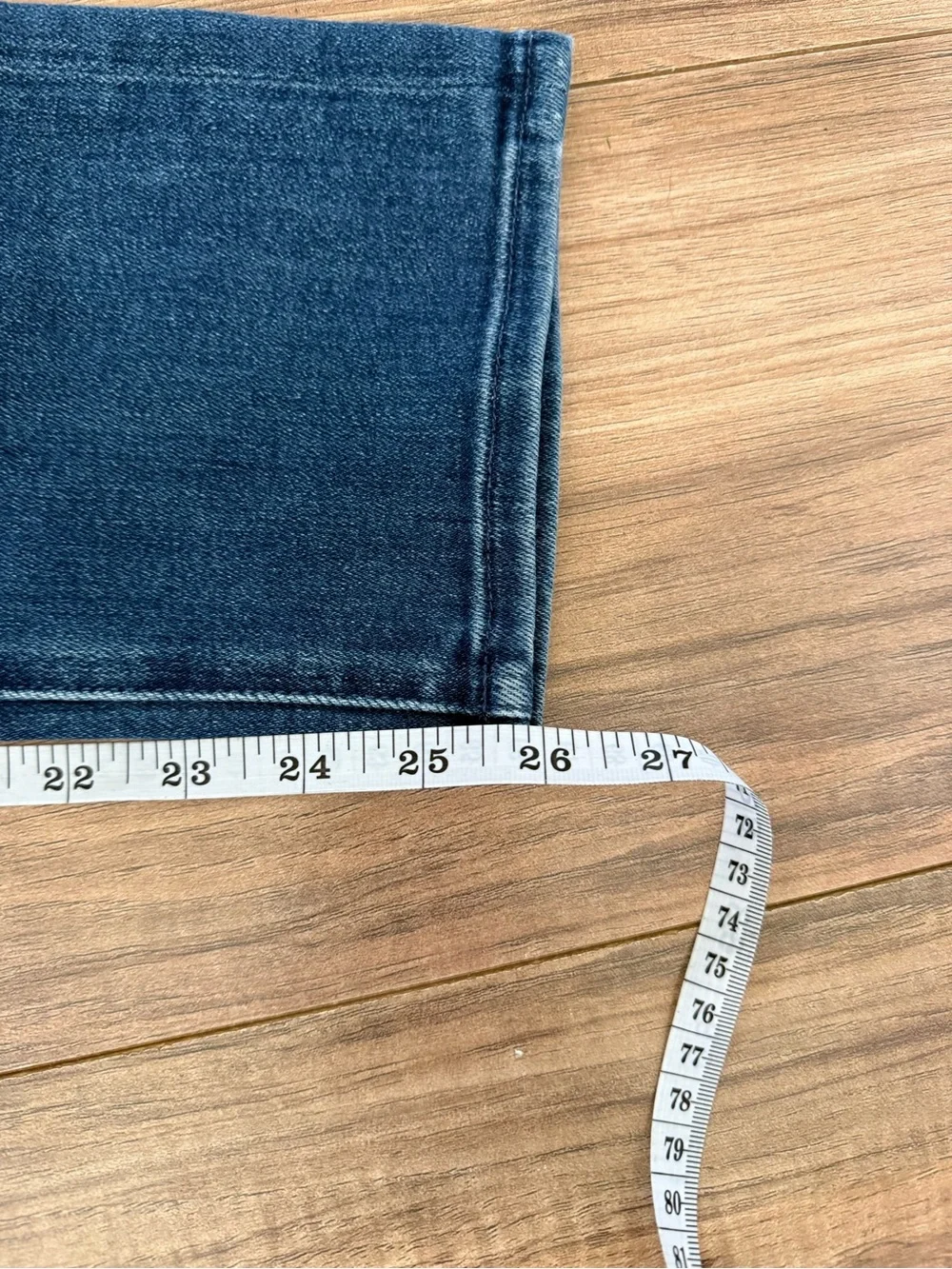 MOTHER Blue Denim Jeans with Branded Pocket Lining - Picture 6 of 6